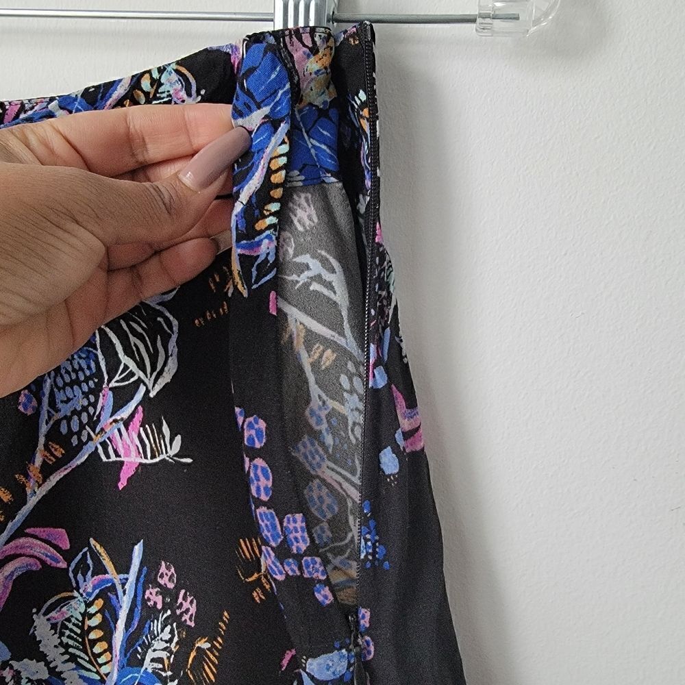 FREE PEOPLE Boho Floral Print Shorts Multicolor Black, Blue, Pink Size 0 - Picture 6 of 6